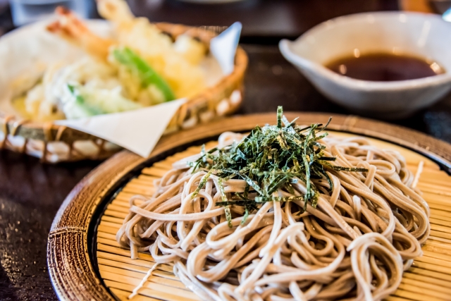 うどんとそば塩分が多いのはどちら 麺の塩分量 Mfsメディカルフードサービス